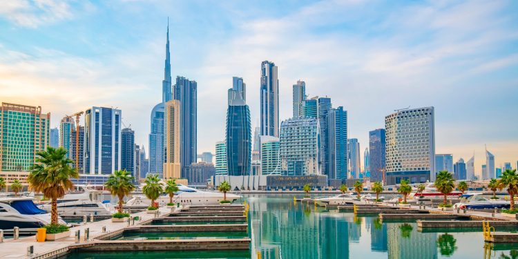 Distribution de communiqués de presse aux Émirats arabes unis (EAU) L’évolution des médias aux EAU : une perspective sur les communiqués de presse